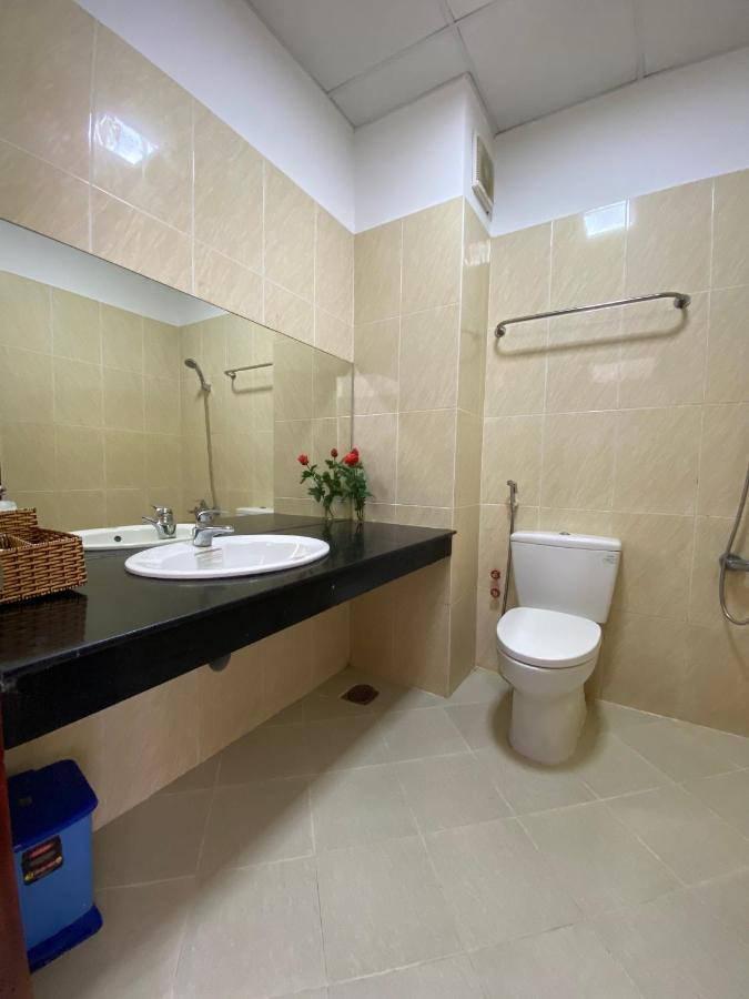 Con Dao Guesthouse Chi Khu Co Ong Exterior photo