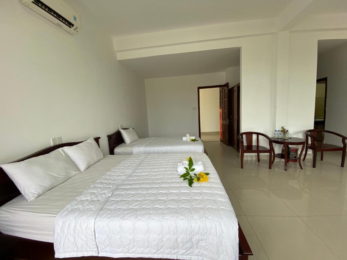 Con Dao Guesthouse Chi Khu Co Ong Exterior photo