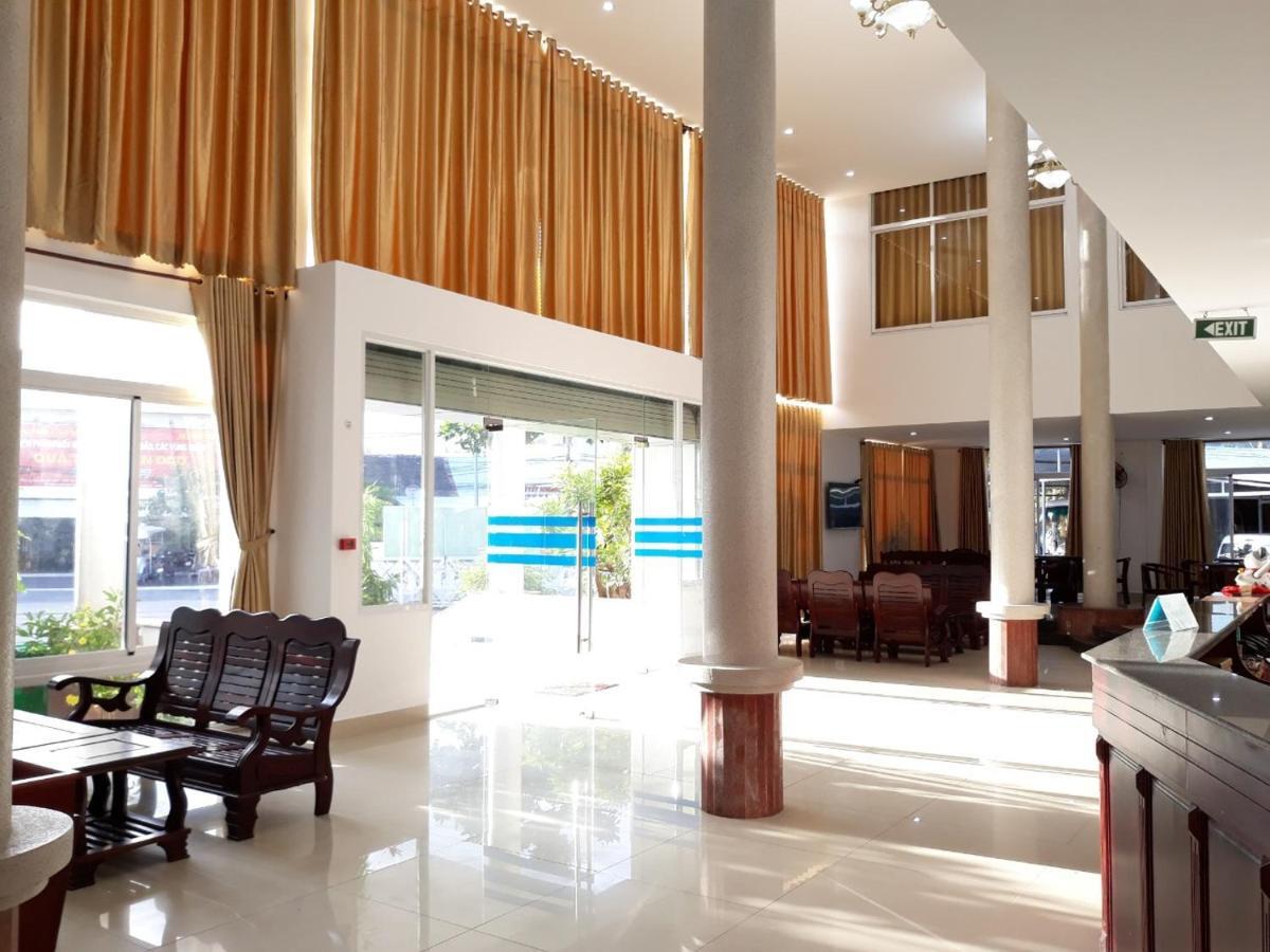 Con Dao Guesthouse Chi Khu Co Ong Exterior photo