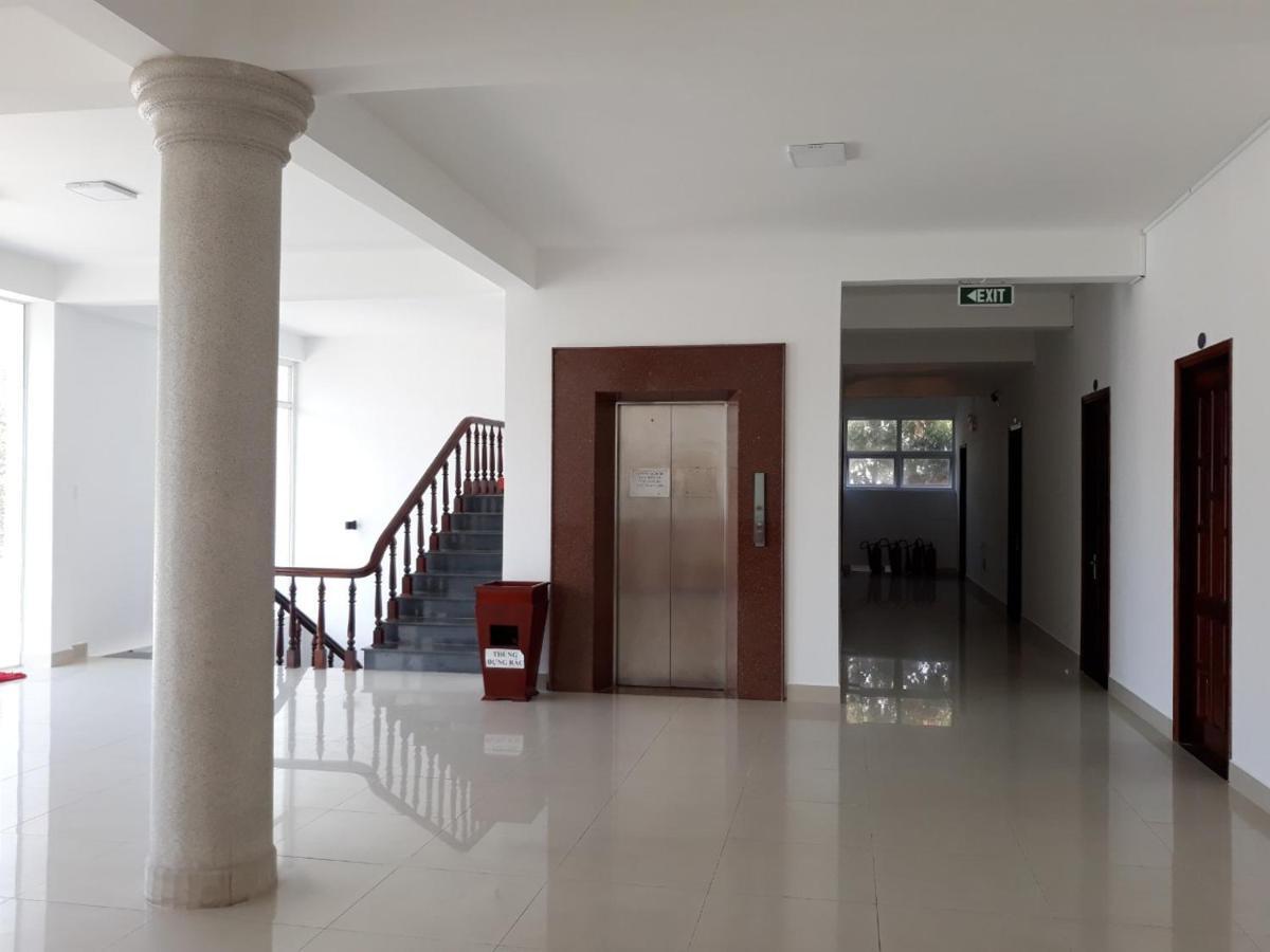 Con Dao Guesthouse Chi Khu Co Ong Exterior photo